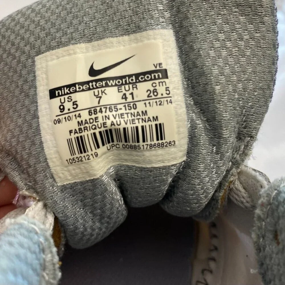 Nike lightweight mesh